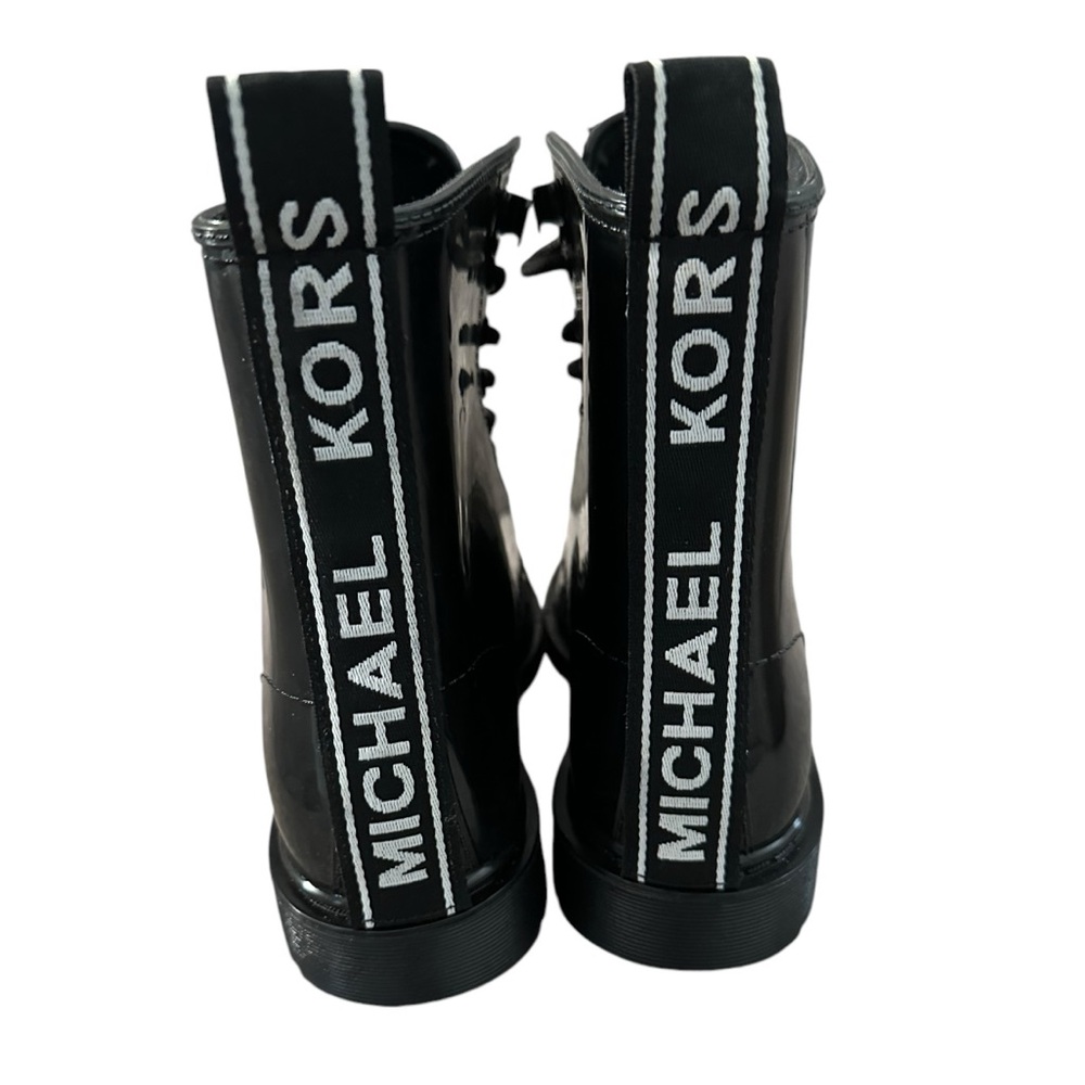 Women’s Michael Kors Black Patent Leather Boots w / Logo Backstrap, Size 7. - Picture 3 of 9
